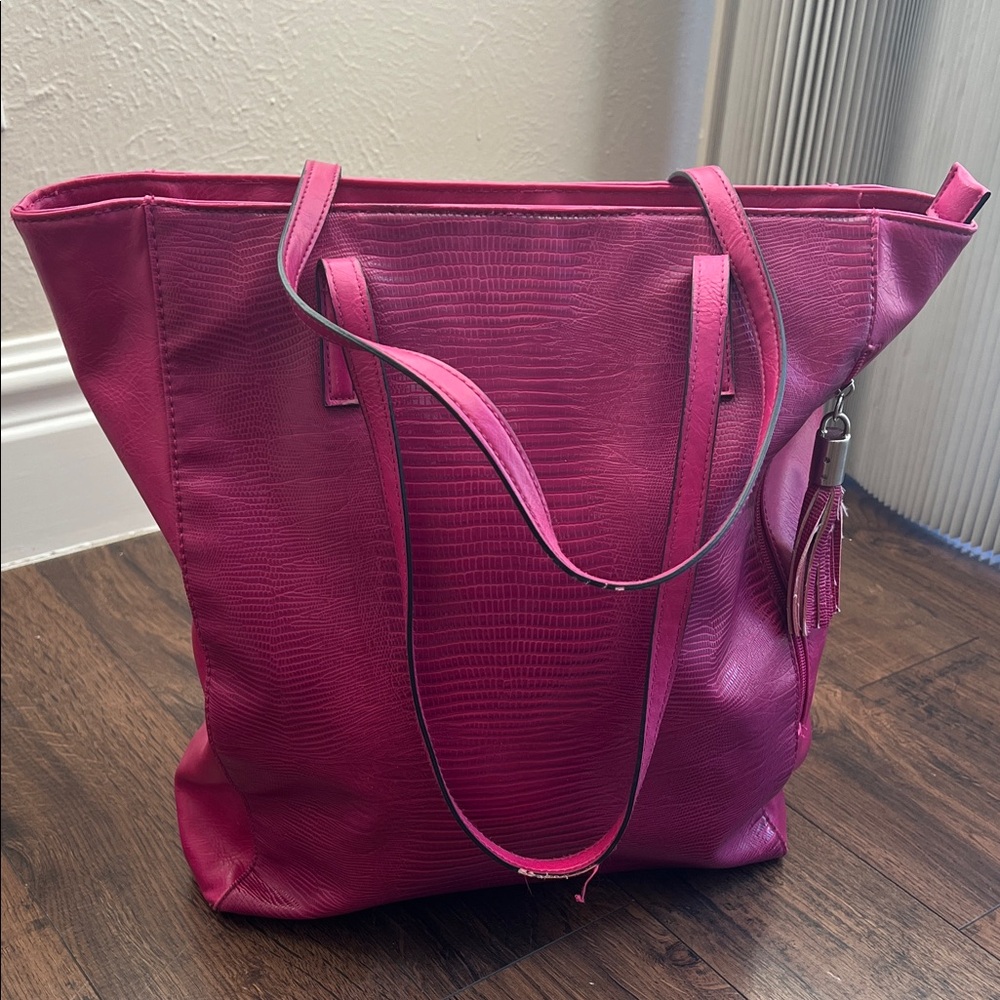 Pink Textured Tote Bag with Tassel